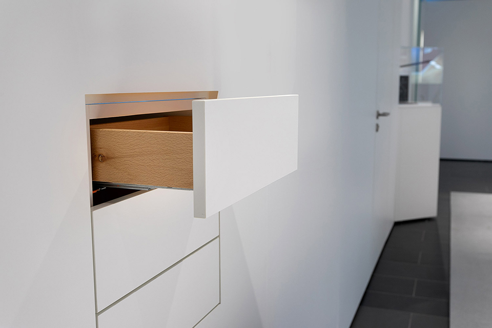 Mila-wall drawers and cabinets