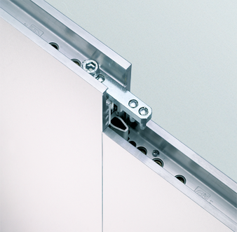Zoom: Connection of Mila-wall Series 100 wall modules with aluminium frame